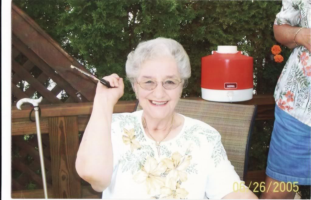 http://i249.photobucket.com/albums/gg209/teach924/Grandma.jpg