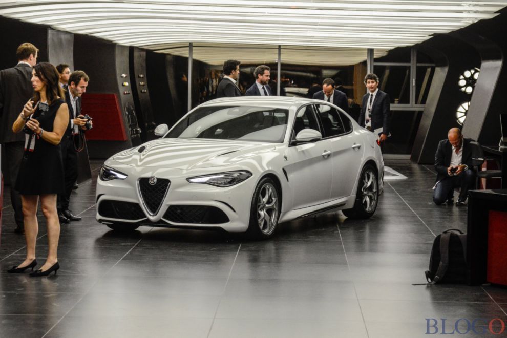 alfa_romeo_giulia_01_zpssphbga0f.jpg