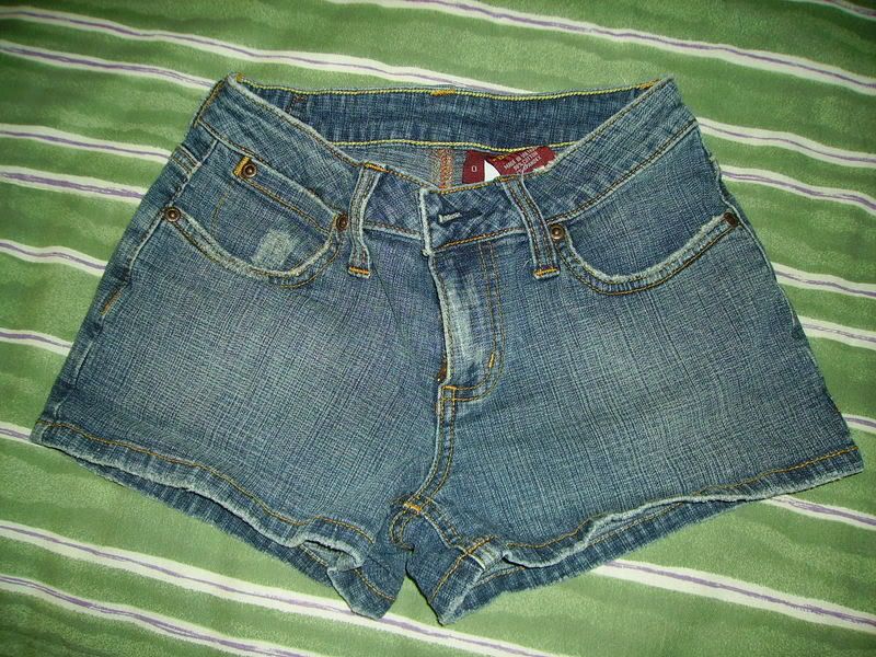 daisy dukes Pictures, Images and Photos
