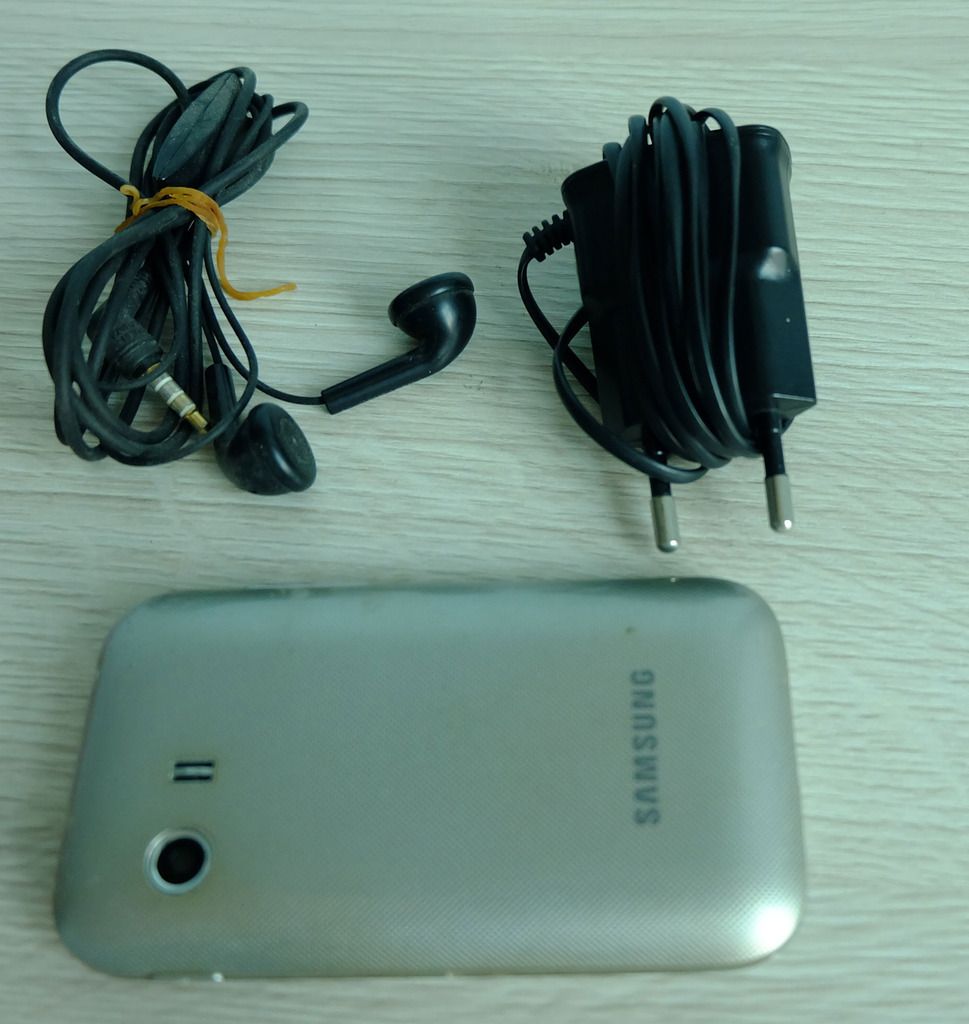 Samsung Galaxy Young 700k