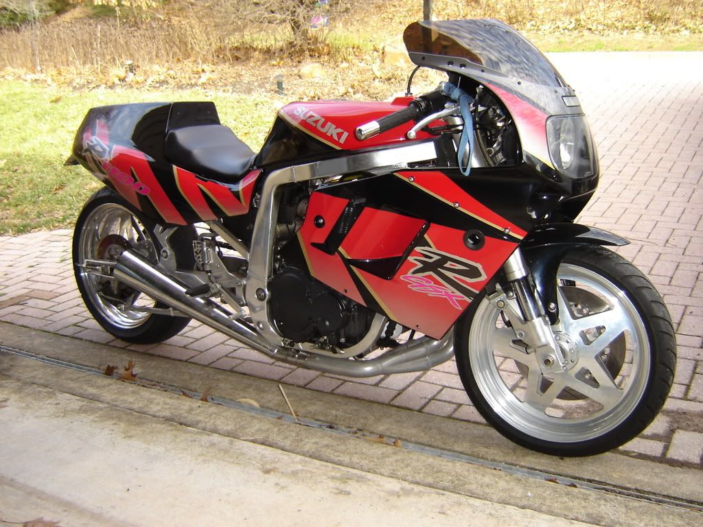 How many have 2 bikes? What is the second bike?