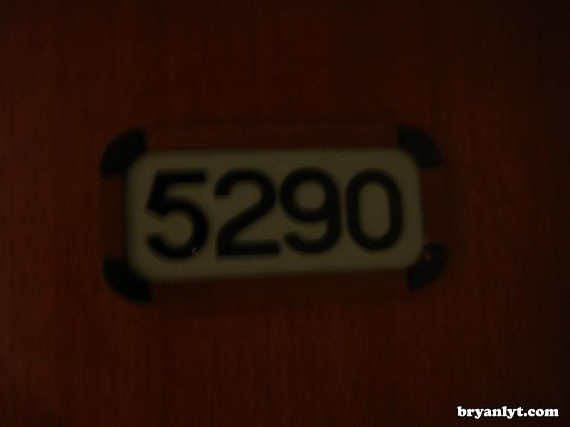 room5290.jpg