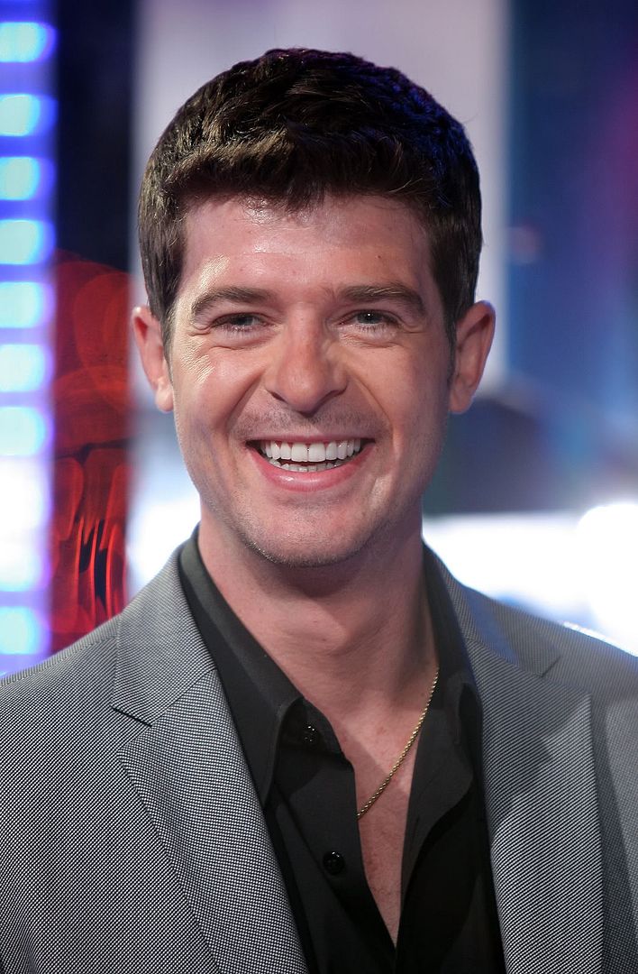 Robin Thicke MTV TRL (August 5th 2008) Lipstick Alley