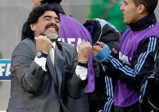 Reaksi Gembira Diego Maradona