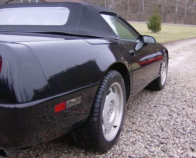 Corvette002.jpg