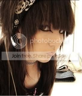 emo3.jpg