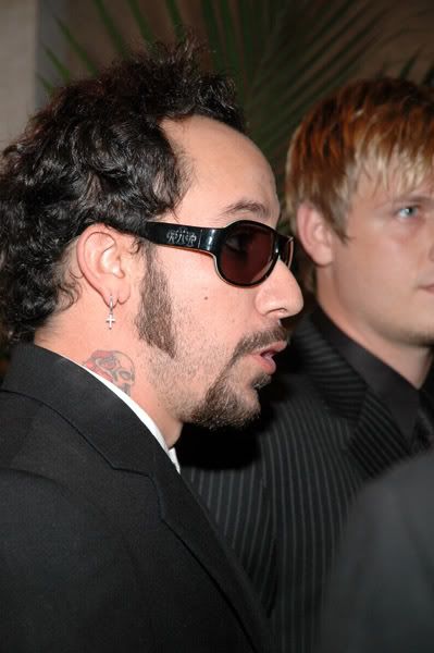 http://i249.photobucket.com/albums/gg240/Helly_K/Backstreet%20Boys/2006_04_17_-_The_Recording_Acade-1.jpg