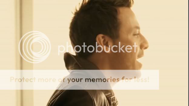 http://i249.photobucket.com/albums/gg240/Helly_K/Backstreet%20Boys/HowieD_100/15.jpg