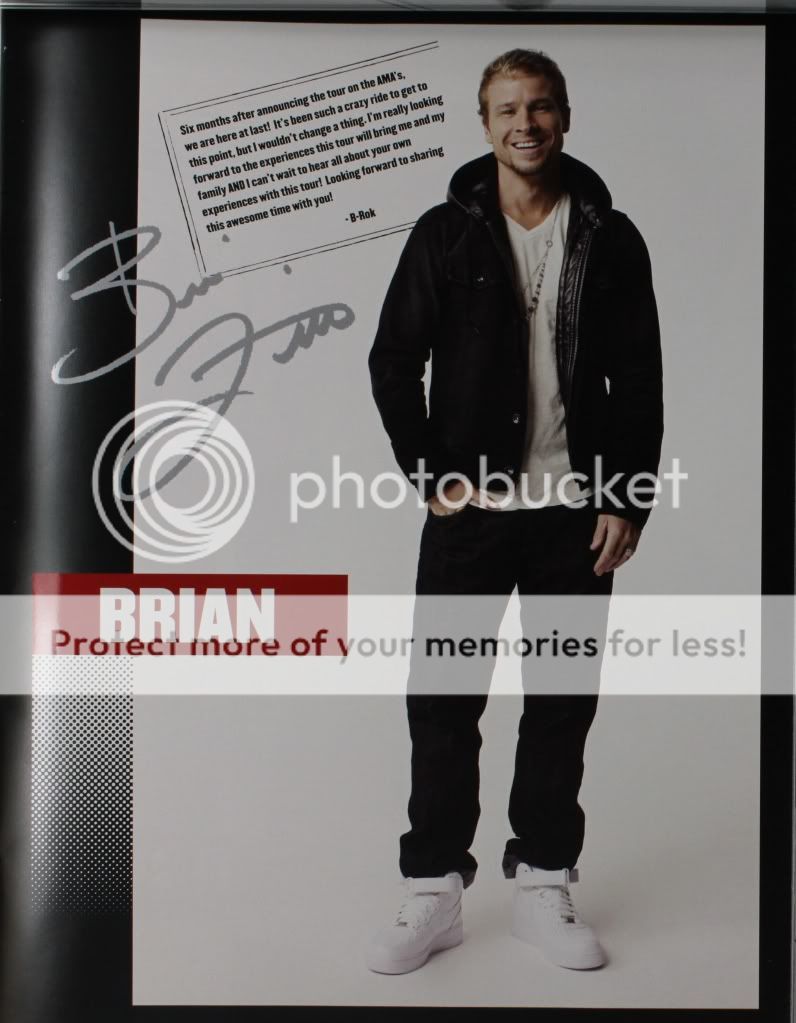 http://i249.photobucket.com/albums/gg240/Helly_K/Backstreet%20Boys/NKOTBSB%20Tourbook/IMG20120120192139.jpg