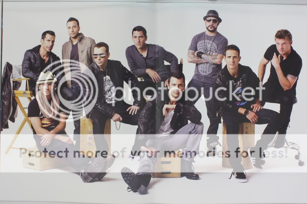 http://i249.photobucket.com/albums/gg240/Helly_K/Backstreet%20Boys/NKOTBSB%20Tourbook/IMG20120120194937.jpg