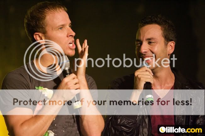 http://i249.photobucket.com/albums/gg240/Helly_K/Backstreet%20Boys/NNJLiveSessions1.jpg