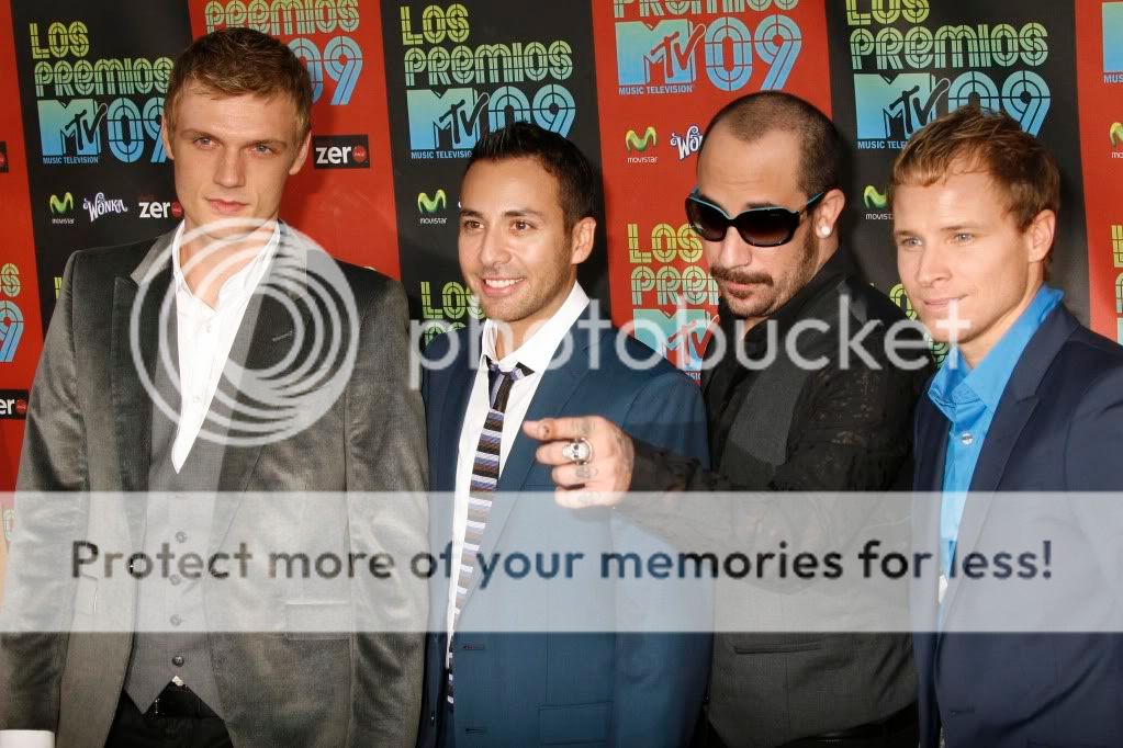 http://i249.photobucket.com/albums/gg240/Helly_K/Backstreet%20Boys/PHRG827942.jpg