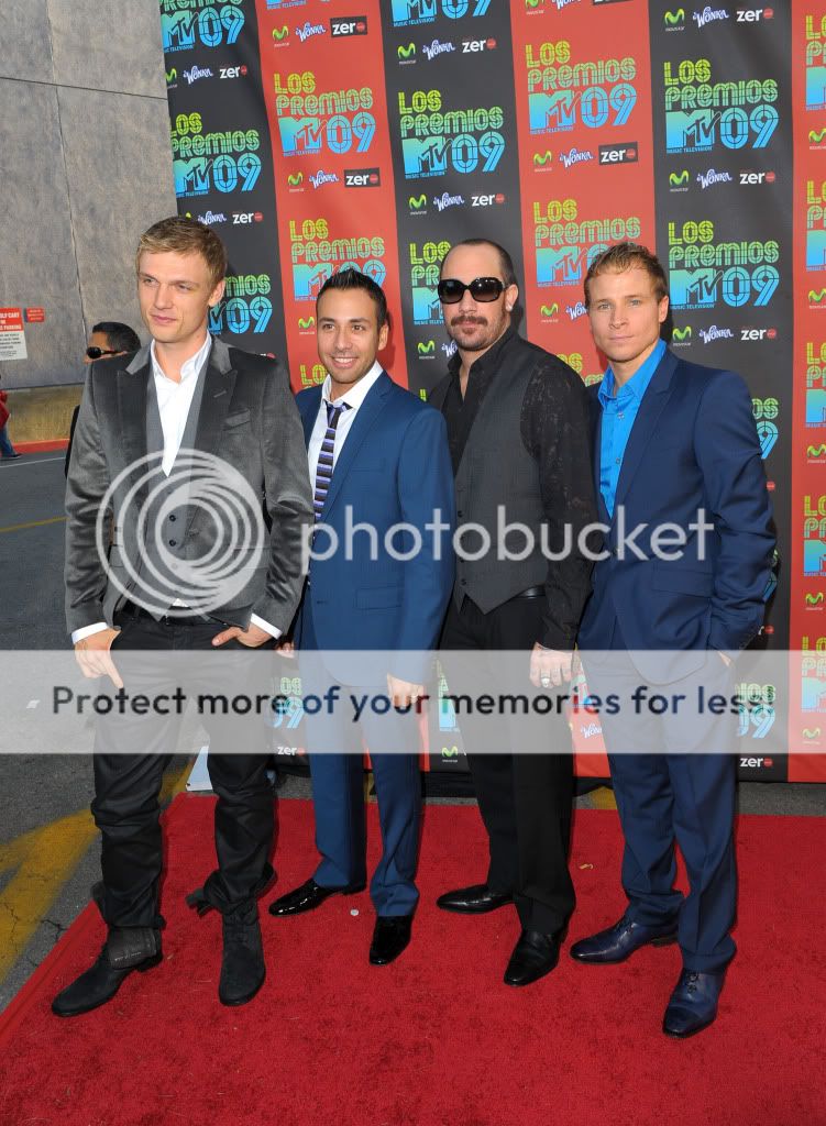 http://i249.photobucket.com/albums/gg240/Helly_K/Backstreet%20Boys/PHRG827943.jpg