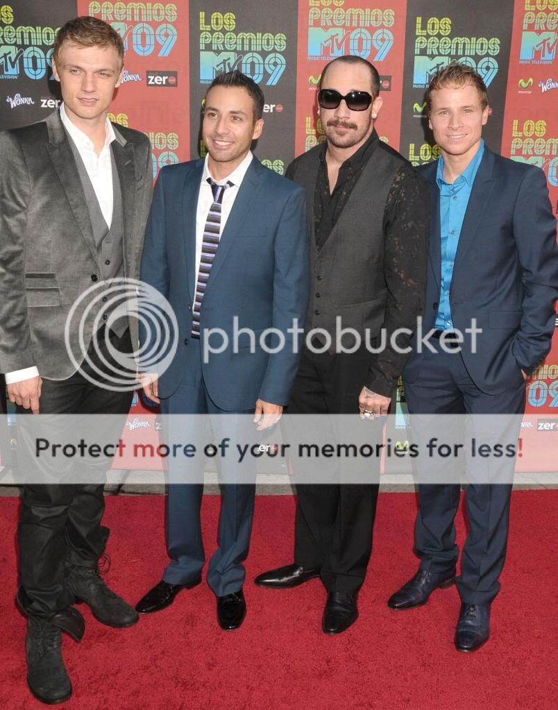 http://i249.photobucket.com/albums/gg240/Helly_K/Backstreet%20Boys/PHRG827944.jpg