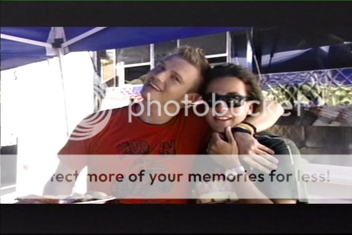 http://i249.photobucket.com/albums/gg240/Helly_K/Backstreet%20Boys/Sweet%20Couple/271bsb.jpg