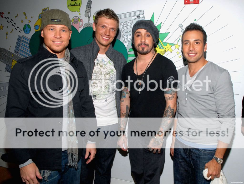 http://i249.photobucket.com/albums/gg240/Helly_K/Backstreet%20Boys/TRL30.jpg