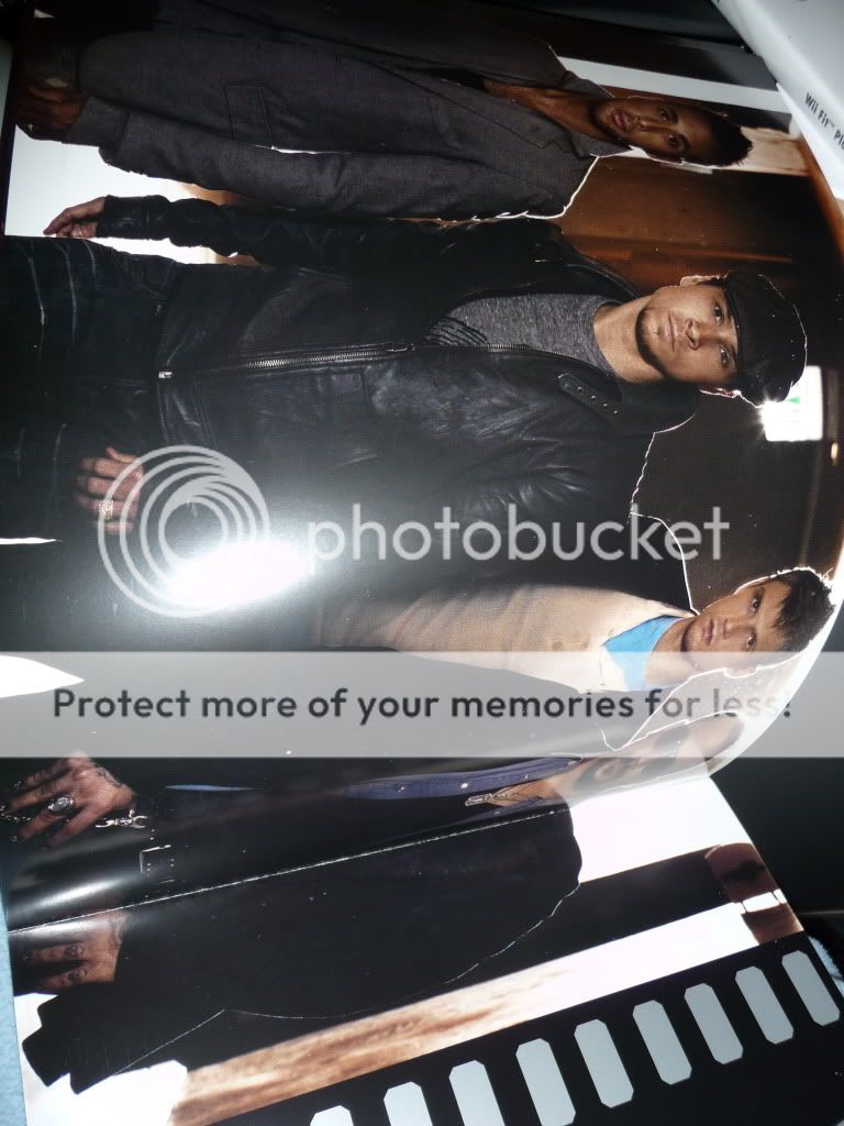 http://i249.photobucket.com/albums/gg240/Helly_K/Backstreet%20Boys/TourBook_ThisIsUs10.jpg