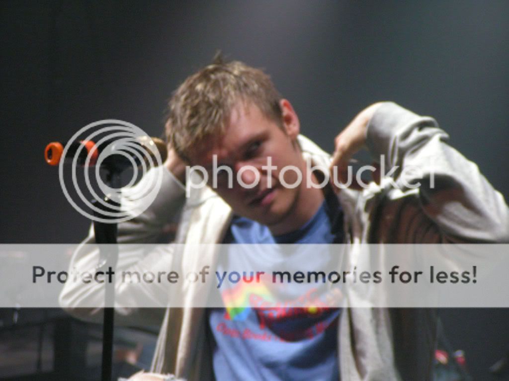 http://i249.photobucket.com/albums/gg240/Helly_K/Backstreet%20Boys/Wallingford-Soundcheck11.jpg