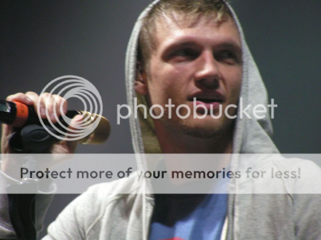 http://i249.photobucket.com/albums/gg240/Helly_K/Backstreet%20Boys/Wallingford-Soundcheck17.jpg