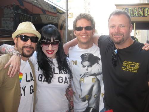 http://i249.photobucket.com/albums/gg240/Helly_K/Backstreet%20Boys/koi8-rB5NbFyiDJIPLP28XM2C5qcGc.jpg