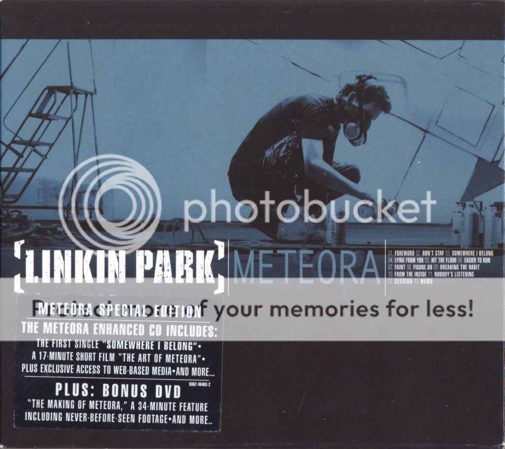 http://i249.photobucket.com/albums/gg240/Helly_K/Linkin%20Park/Meteora/Scan000.jpg