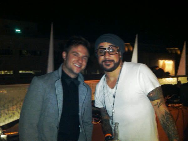 http://i249.photobucket.com/albums/gg240/Helly_K/pokerhowieajcharity1.jpg