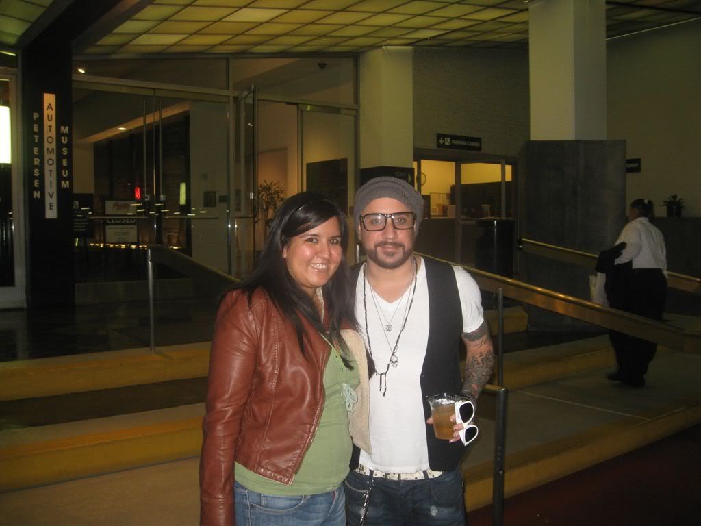 http://i249.photobucket.com/albums/gg240/Helly_K/pokerhowieajcharity3.jpg